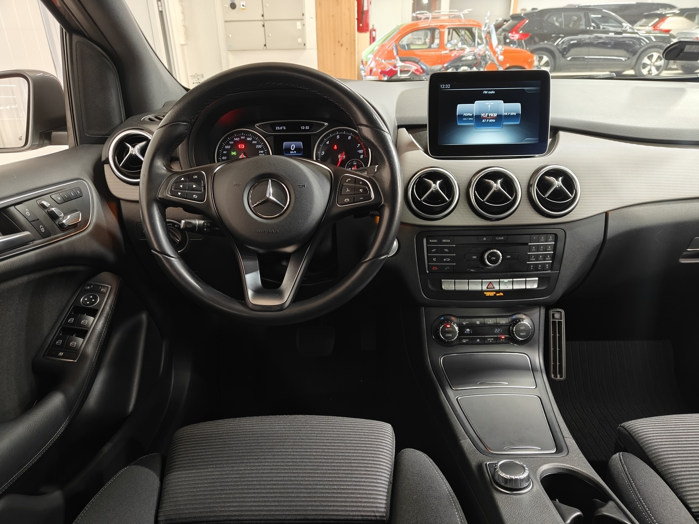 MERCEDES-BENZ B 2017
