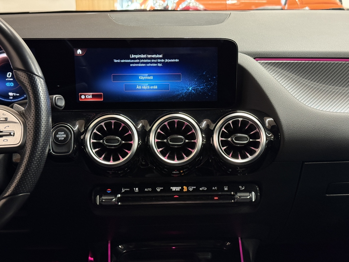MERCEDES-BENZ GLA 13