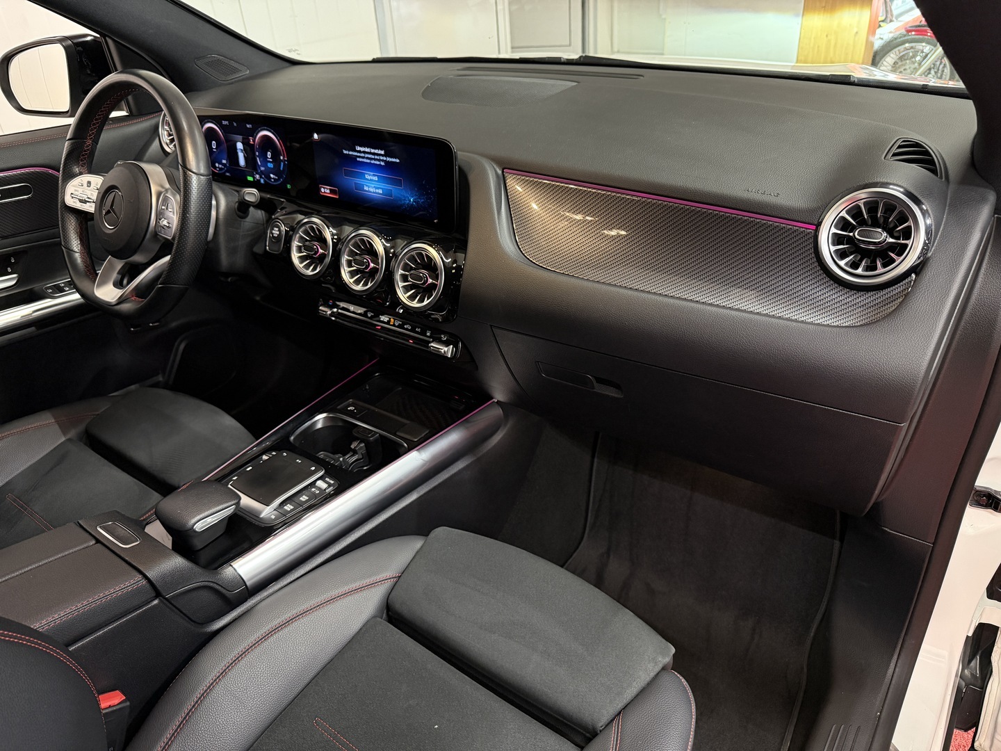 MERCEDES-BENZ GLA 16