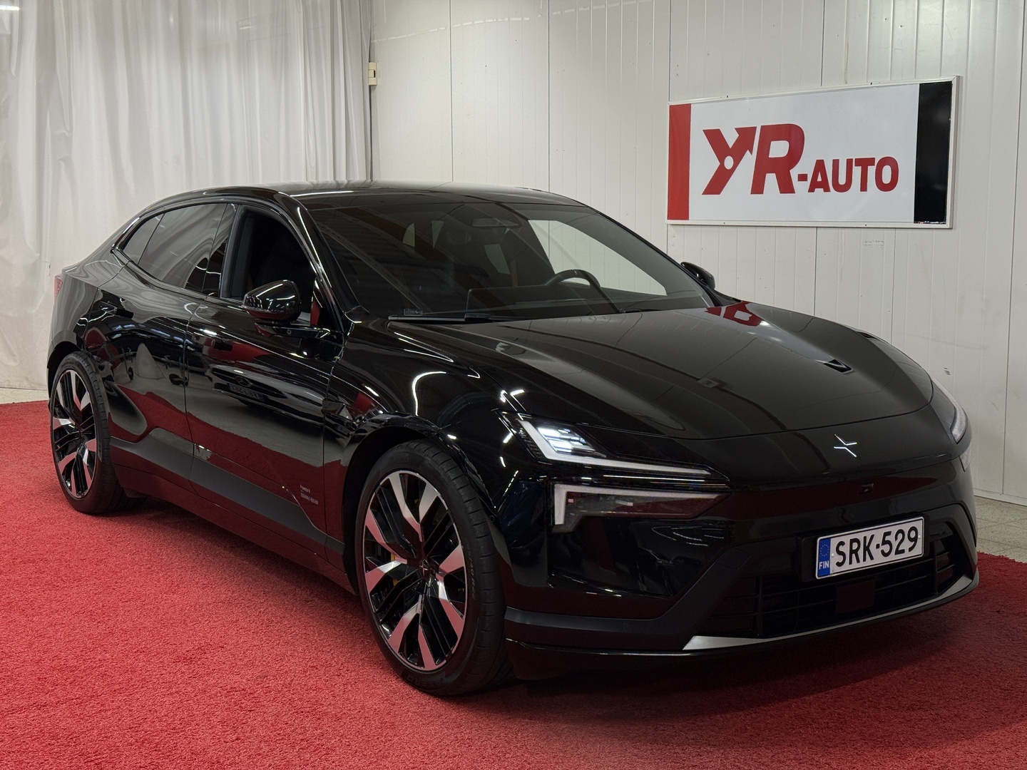 POLESTAR 4 2025