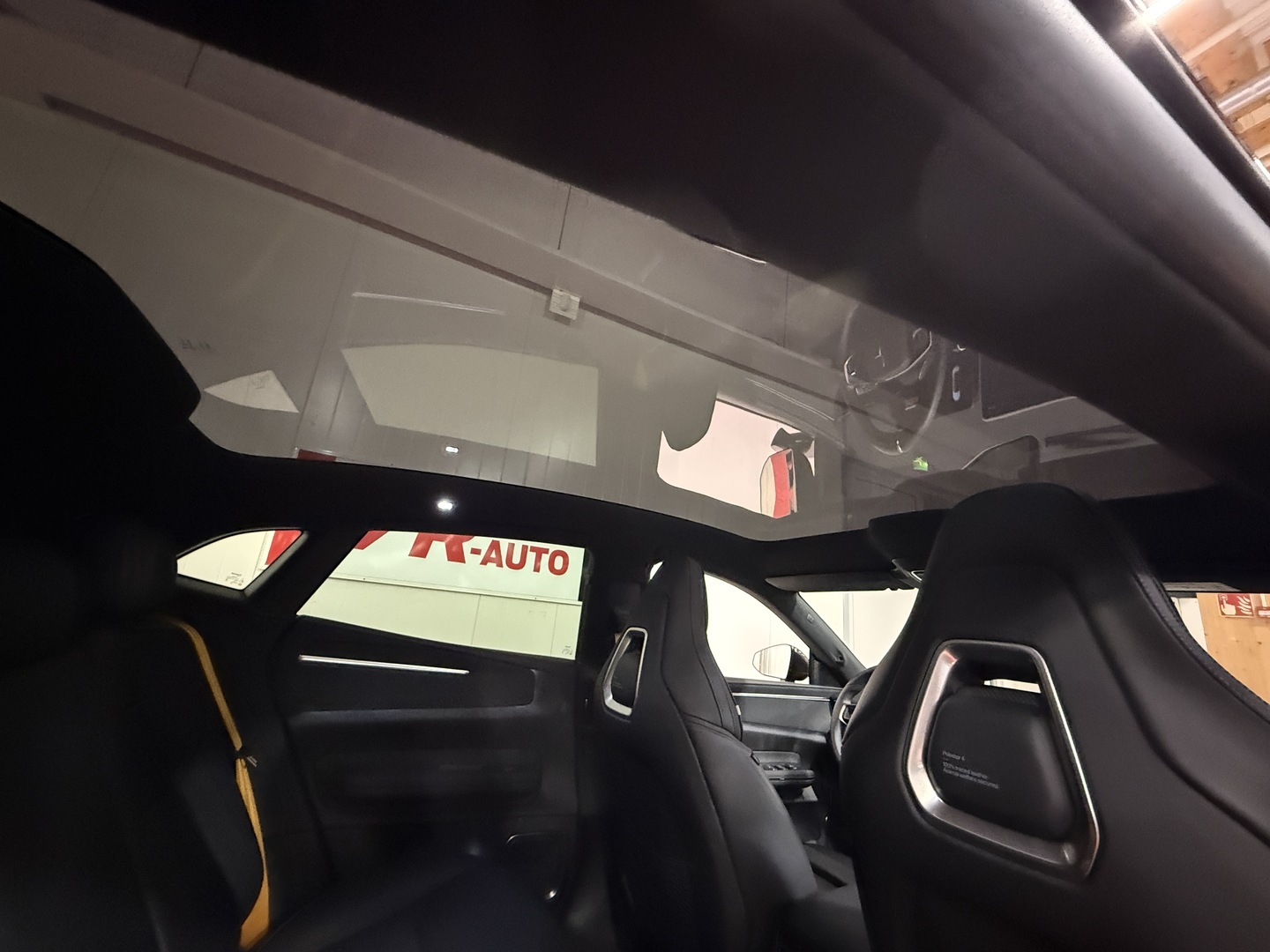 POLESTAR 4 2025