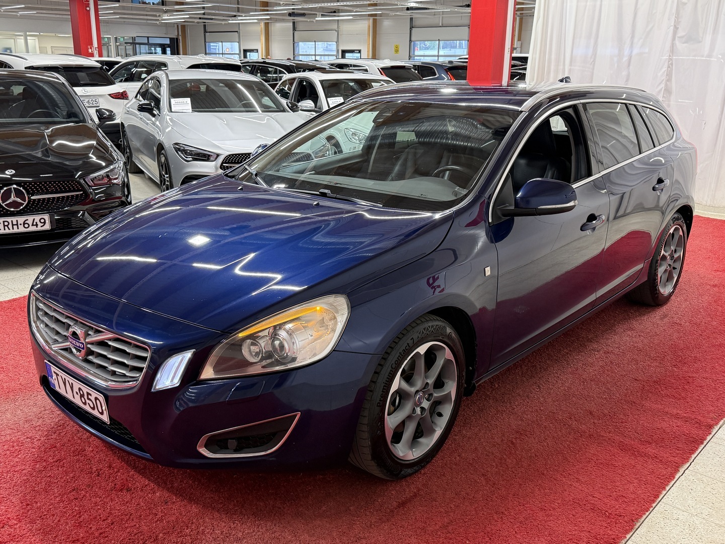 VOLVO V60 2012