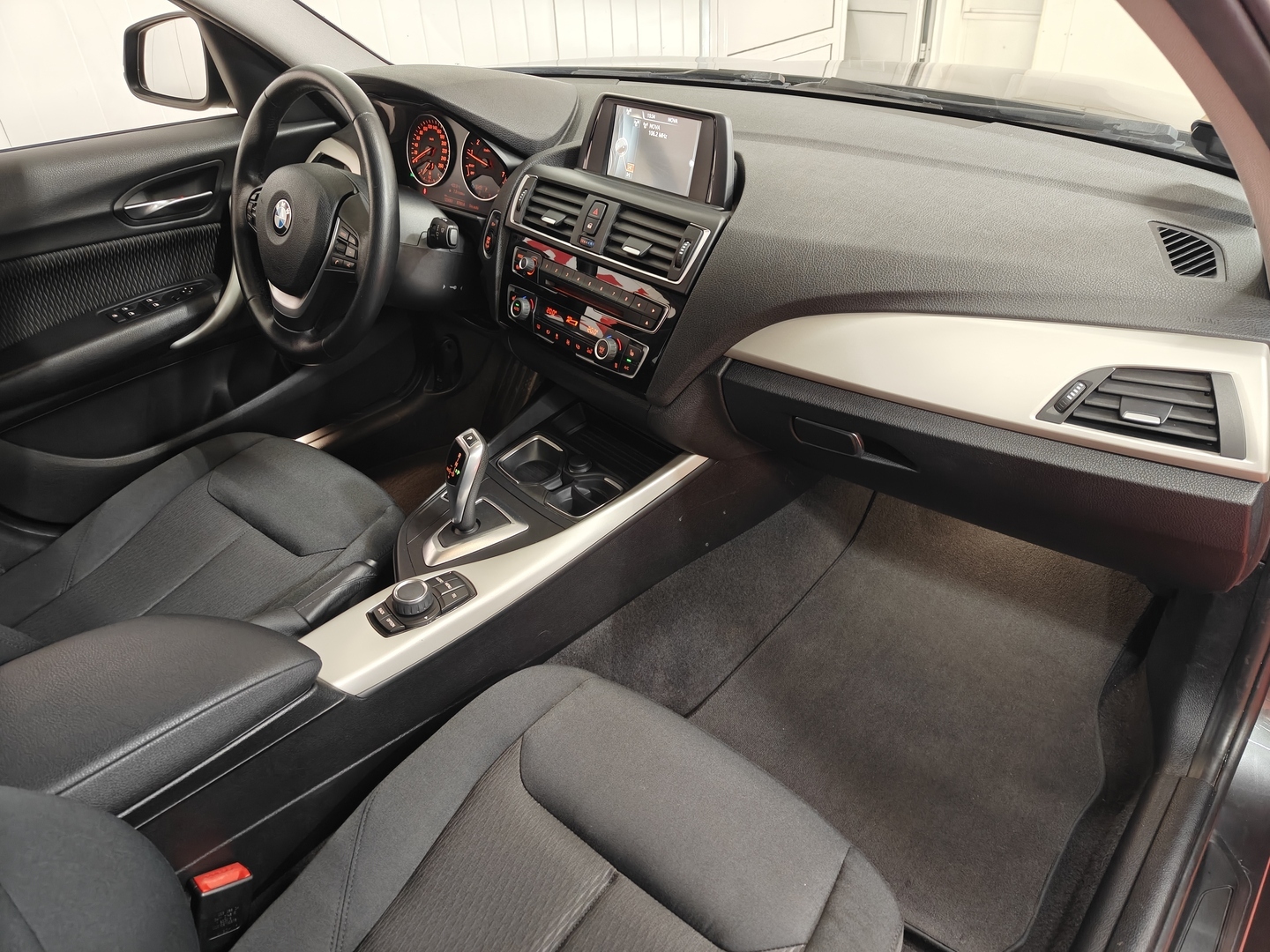 BMW 118 2015