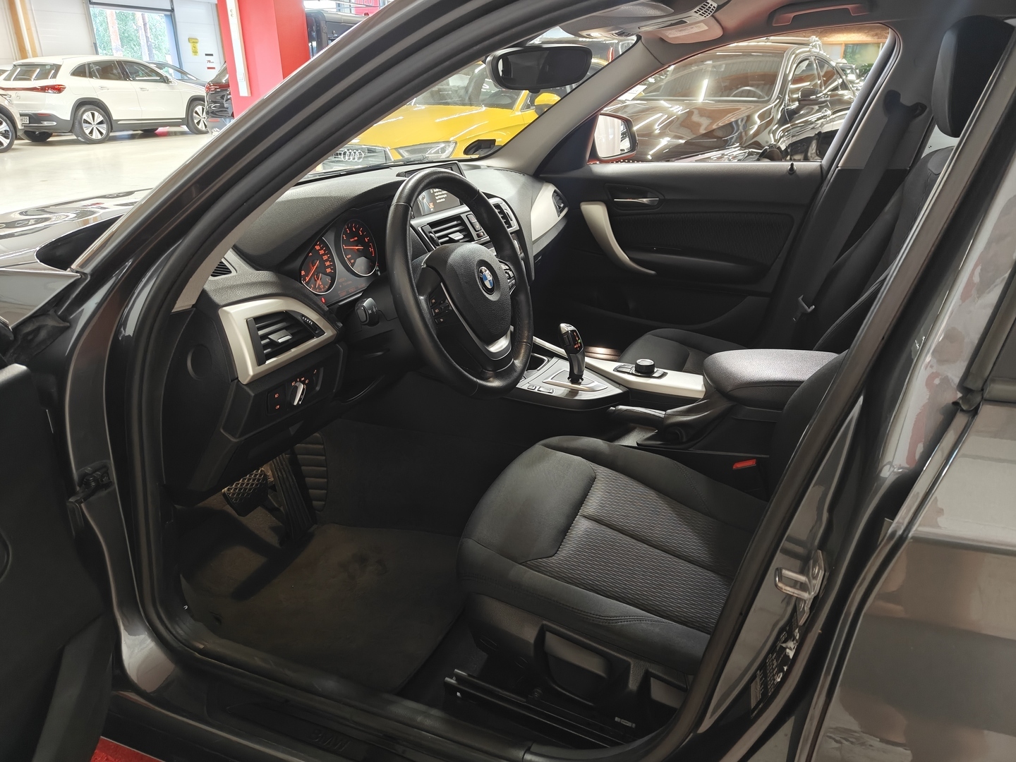 BMW 118 2015