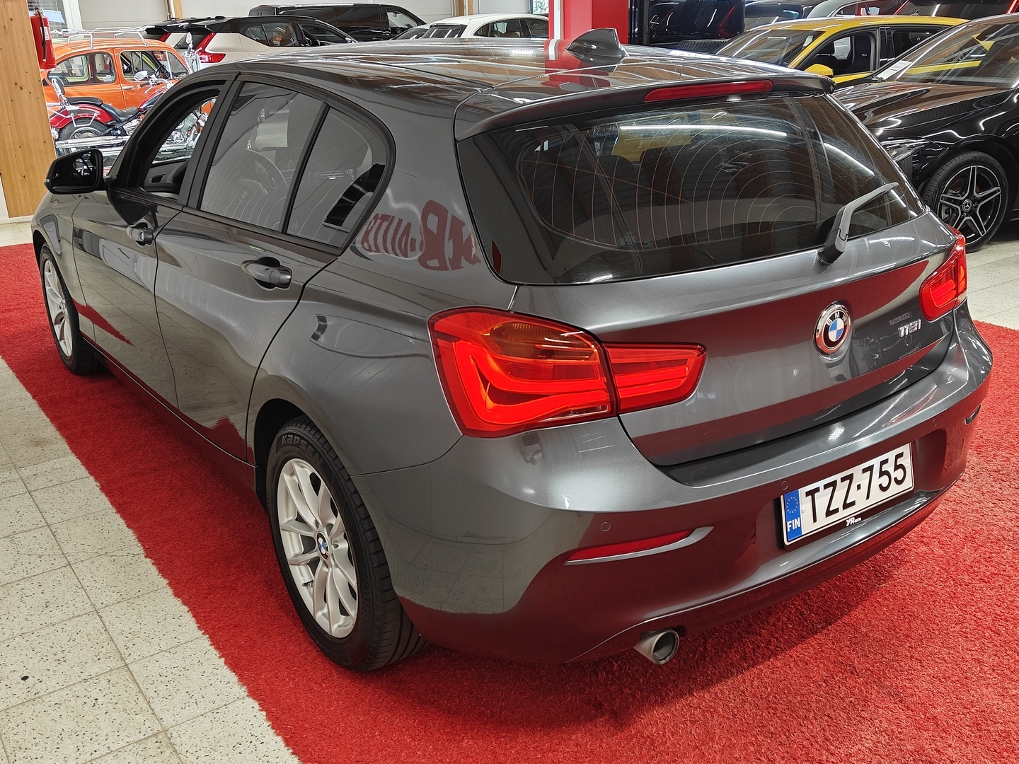 BMW 118 2015