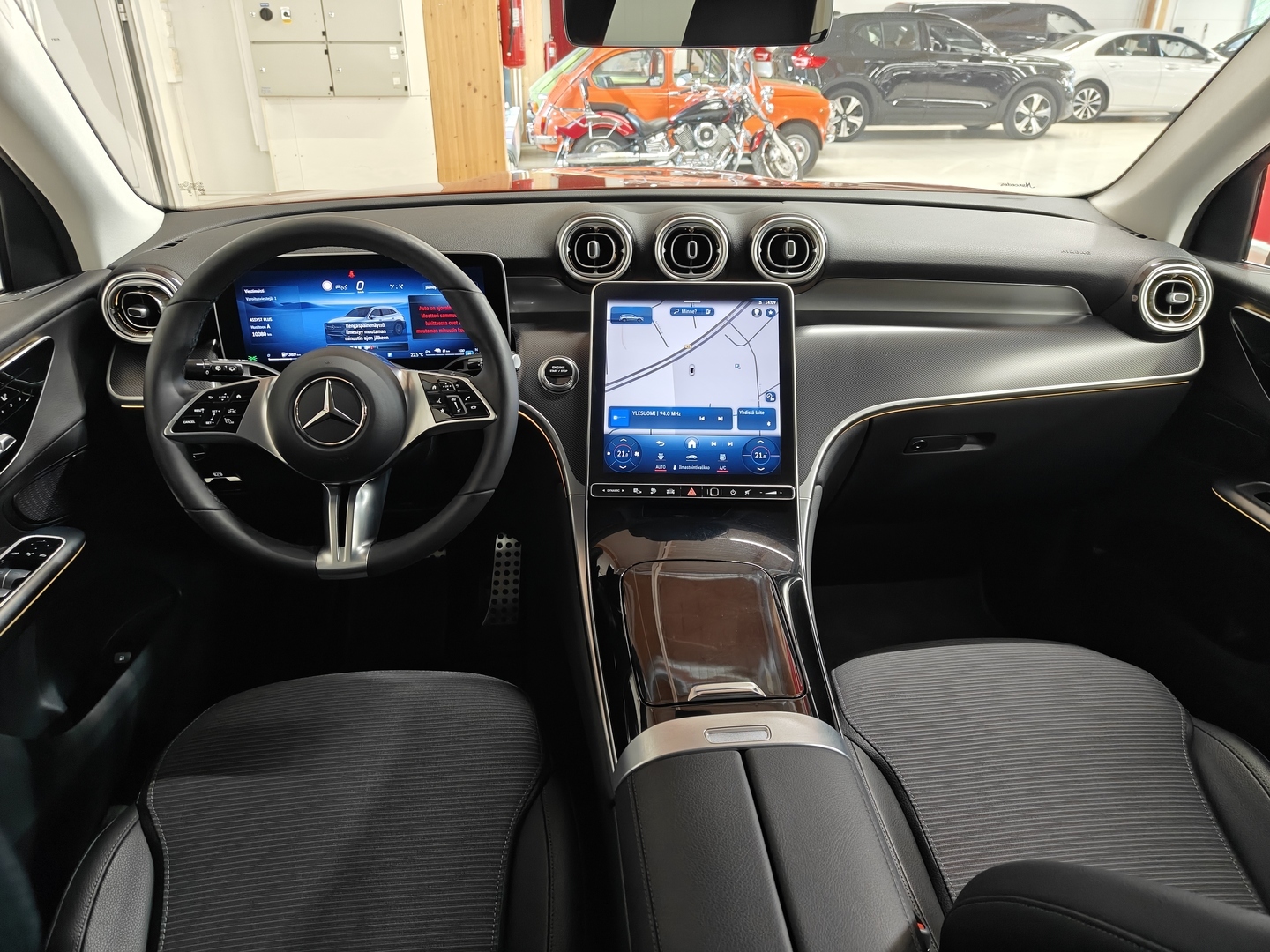 MERCEDES-BENZ GLC 21
