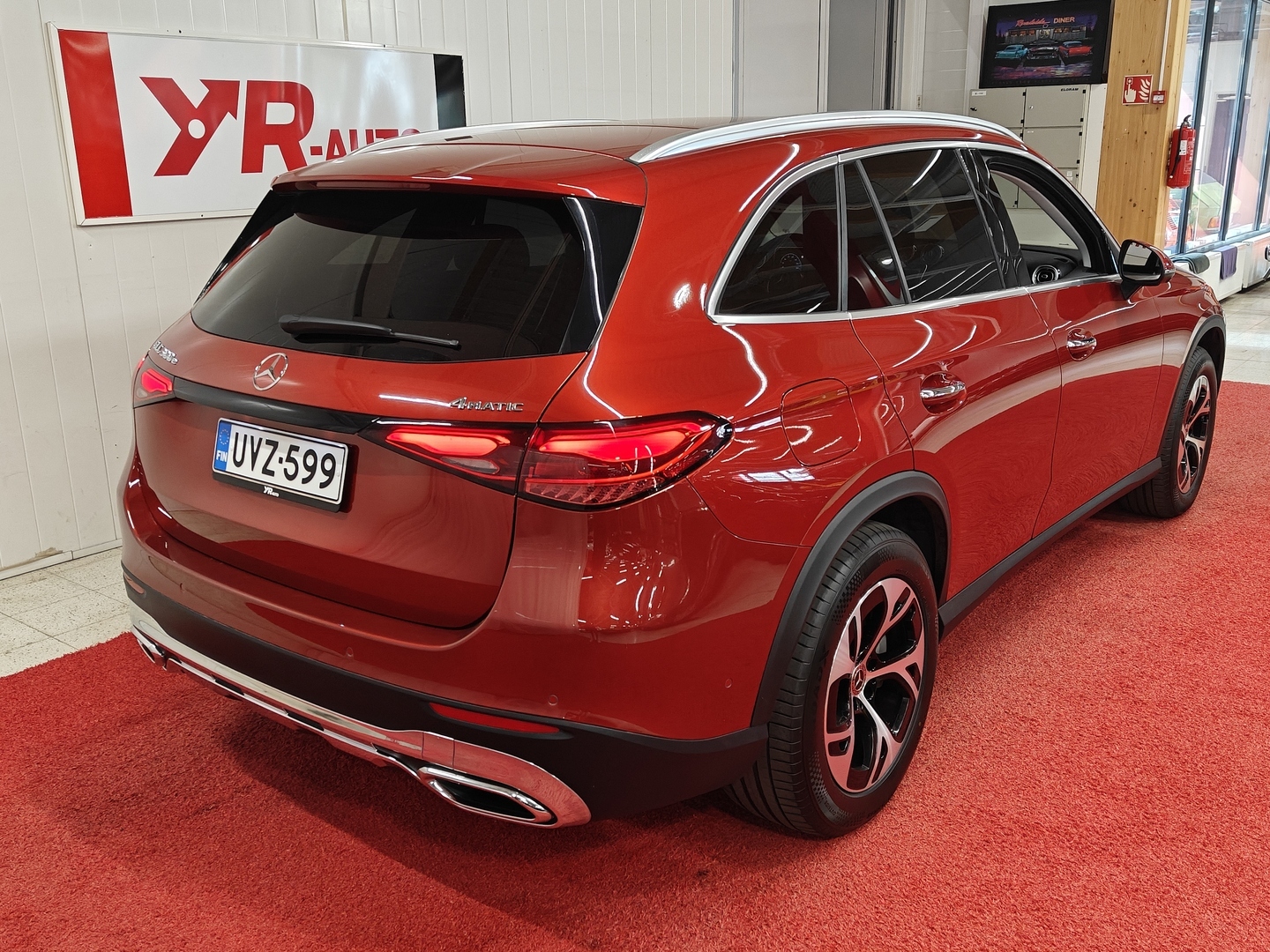 MERCEDES-BENZ GLC 5