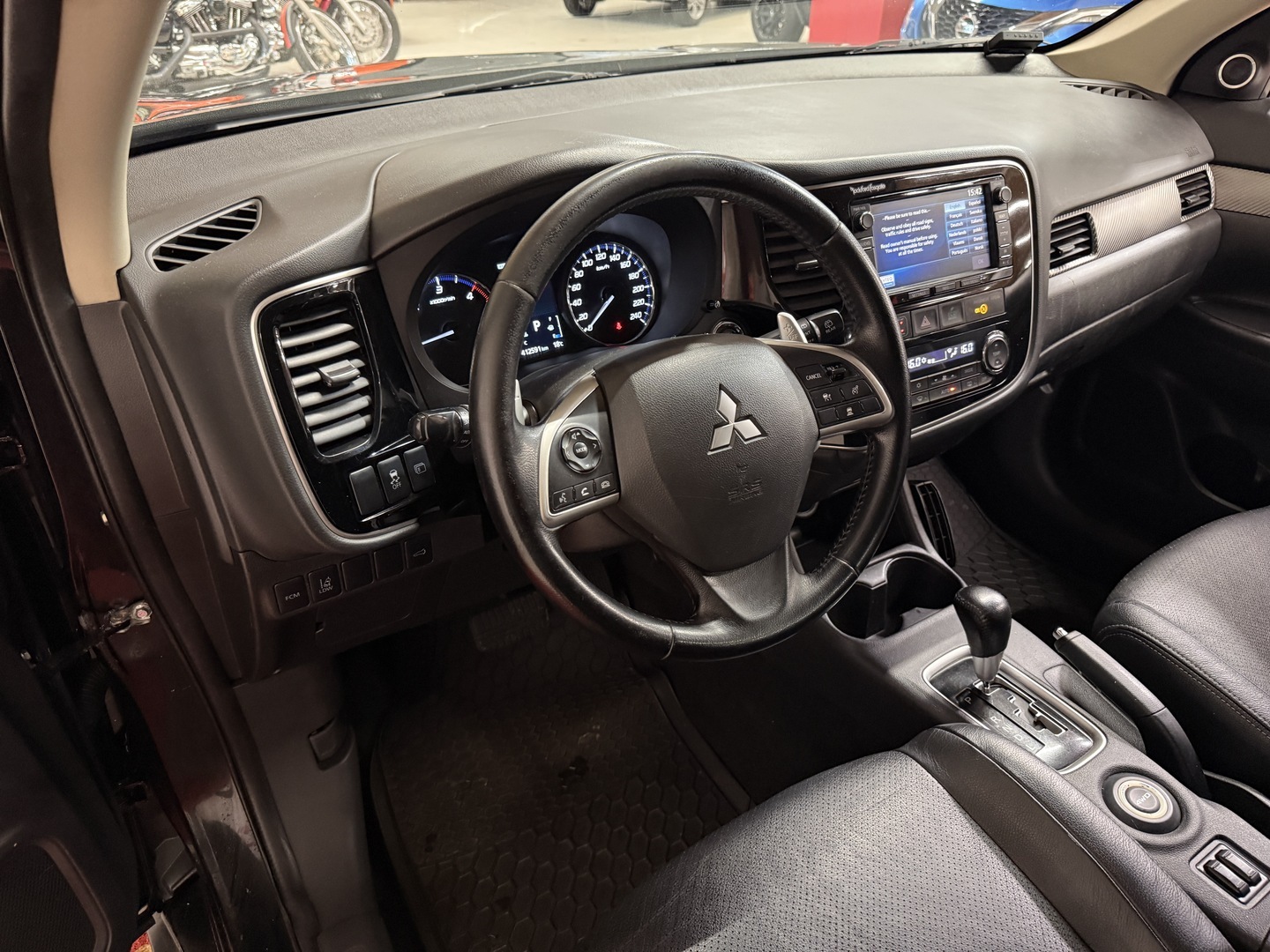 MITSUBISHI Outlander 2012