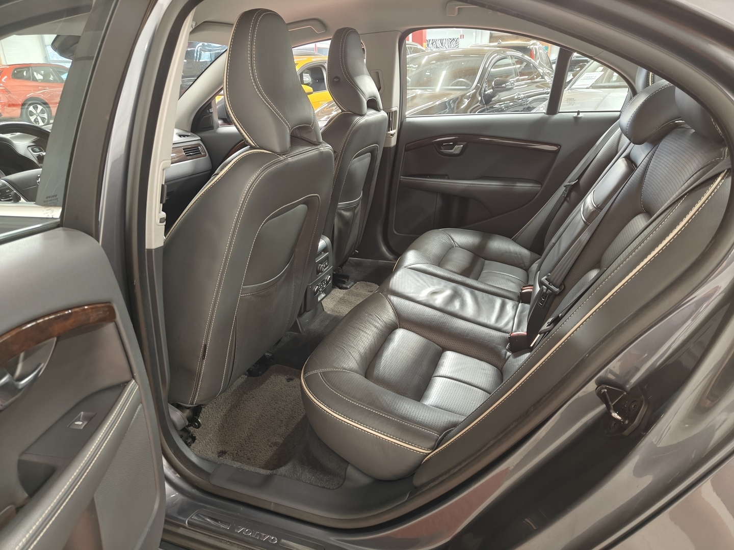 VOLVO S80 2012