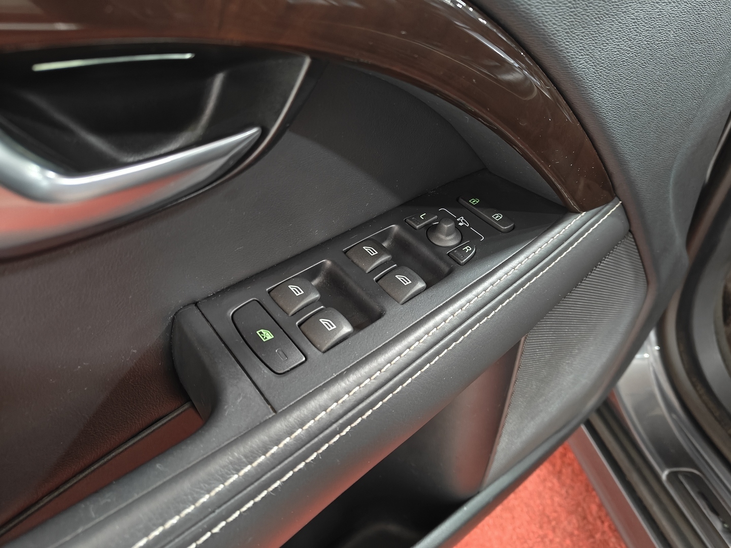 VOLVO S80 2012
