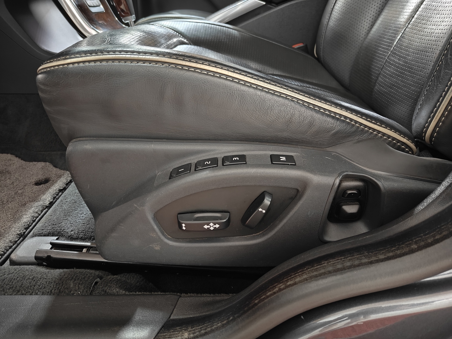 VOLVO S80 2012