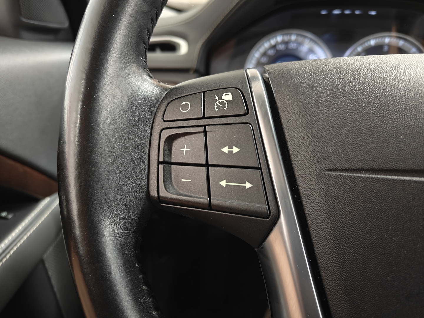 VOLVO S80 2012