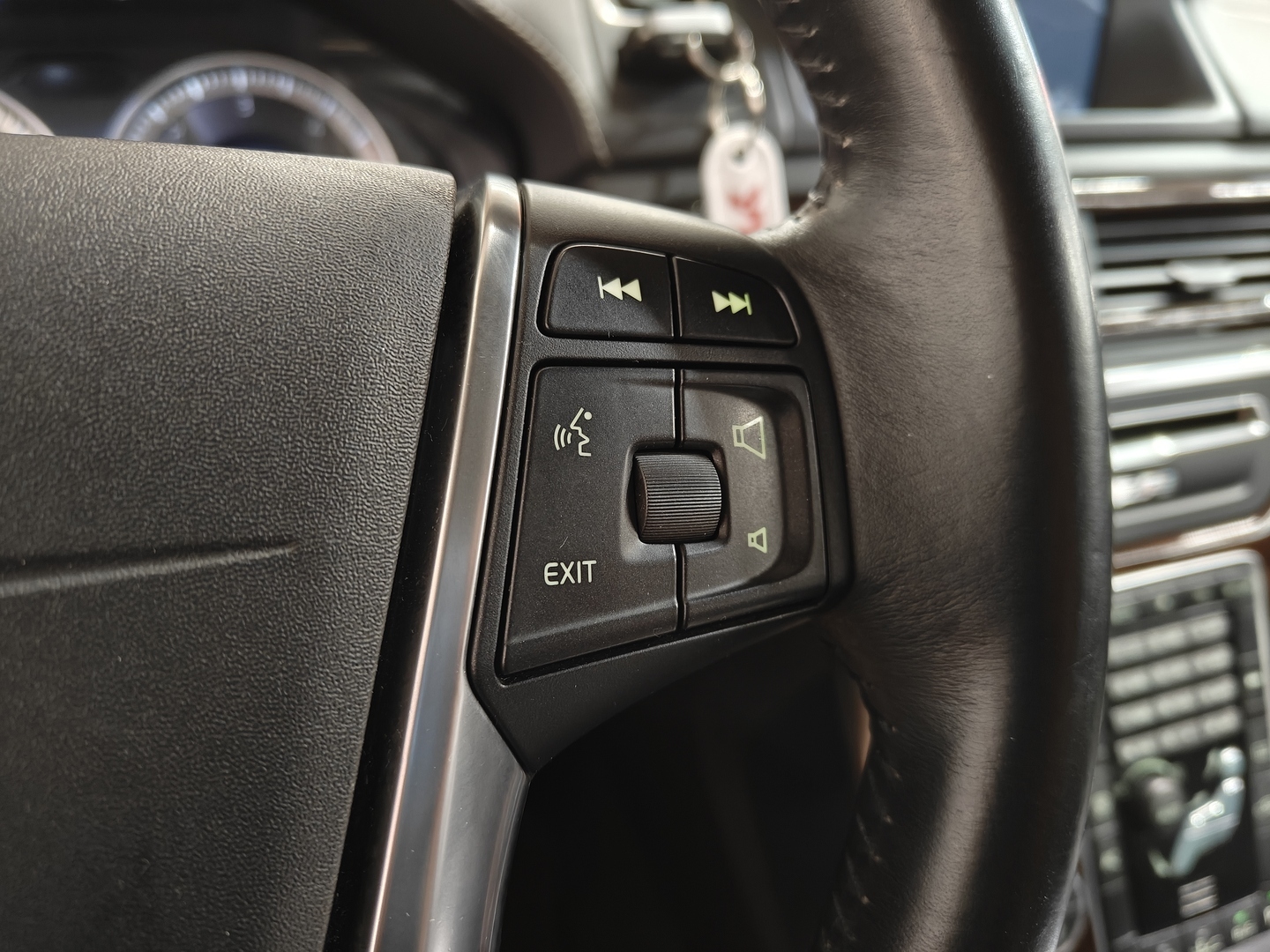VOLVO S80 2012
