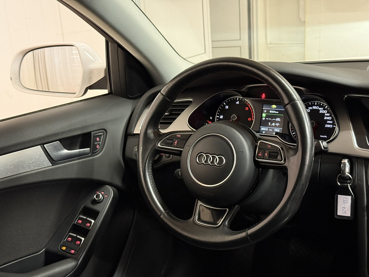 AUDI A4 2013
