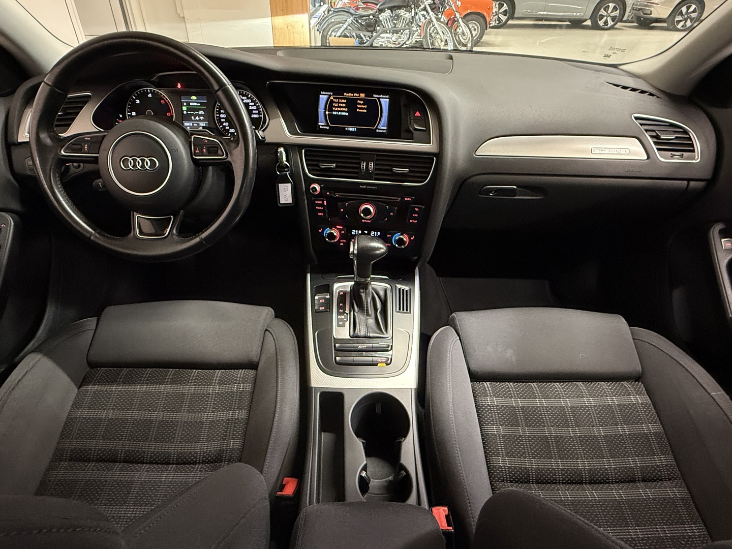 AUDI A4 2013