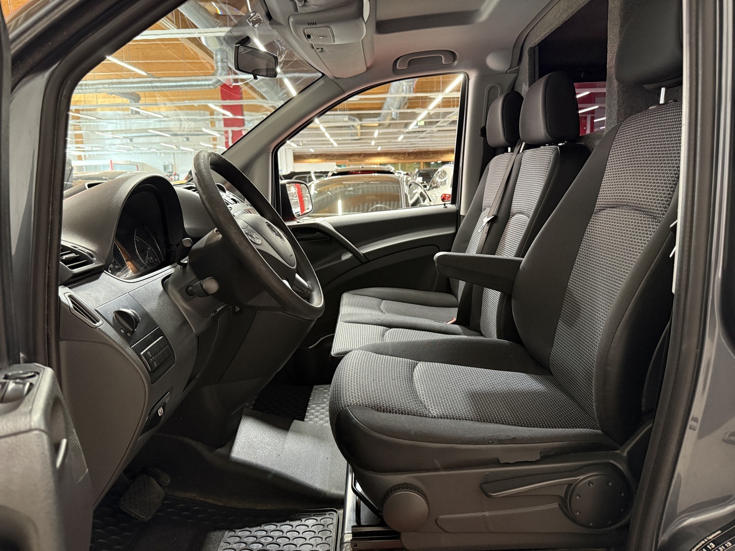 MERCEDES-BENZ Vito 15