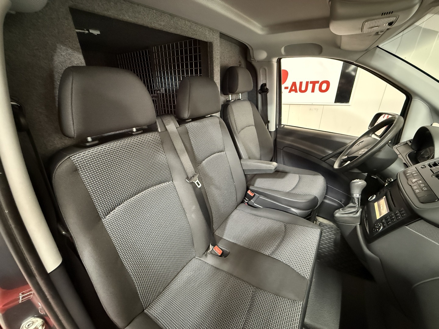 MERCEDES-BENZ Vito 19