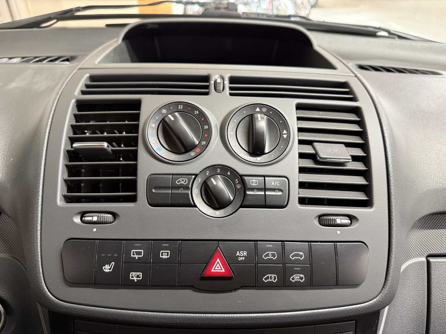 MERCEDES-BENZ Vito 21