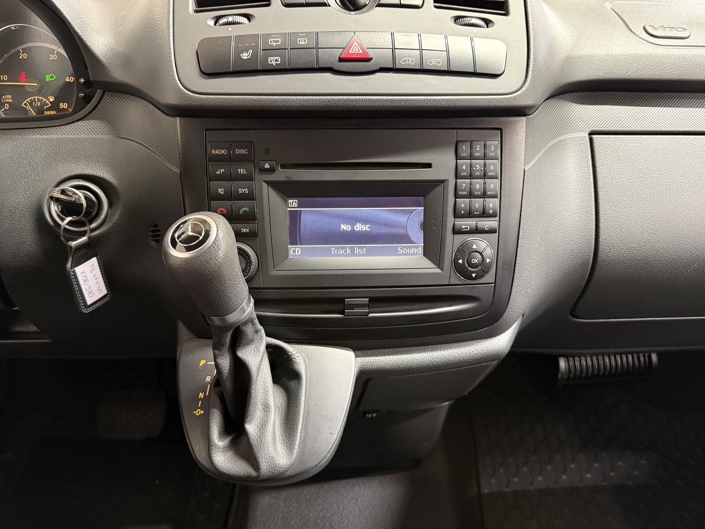 MERCEDES-BENZ Vito 22