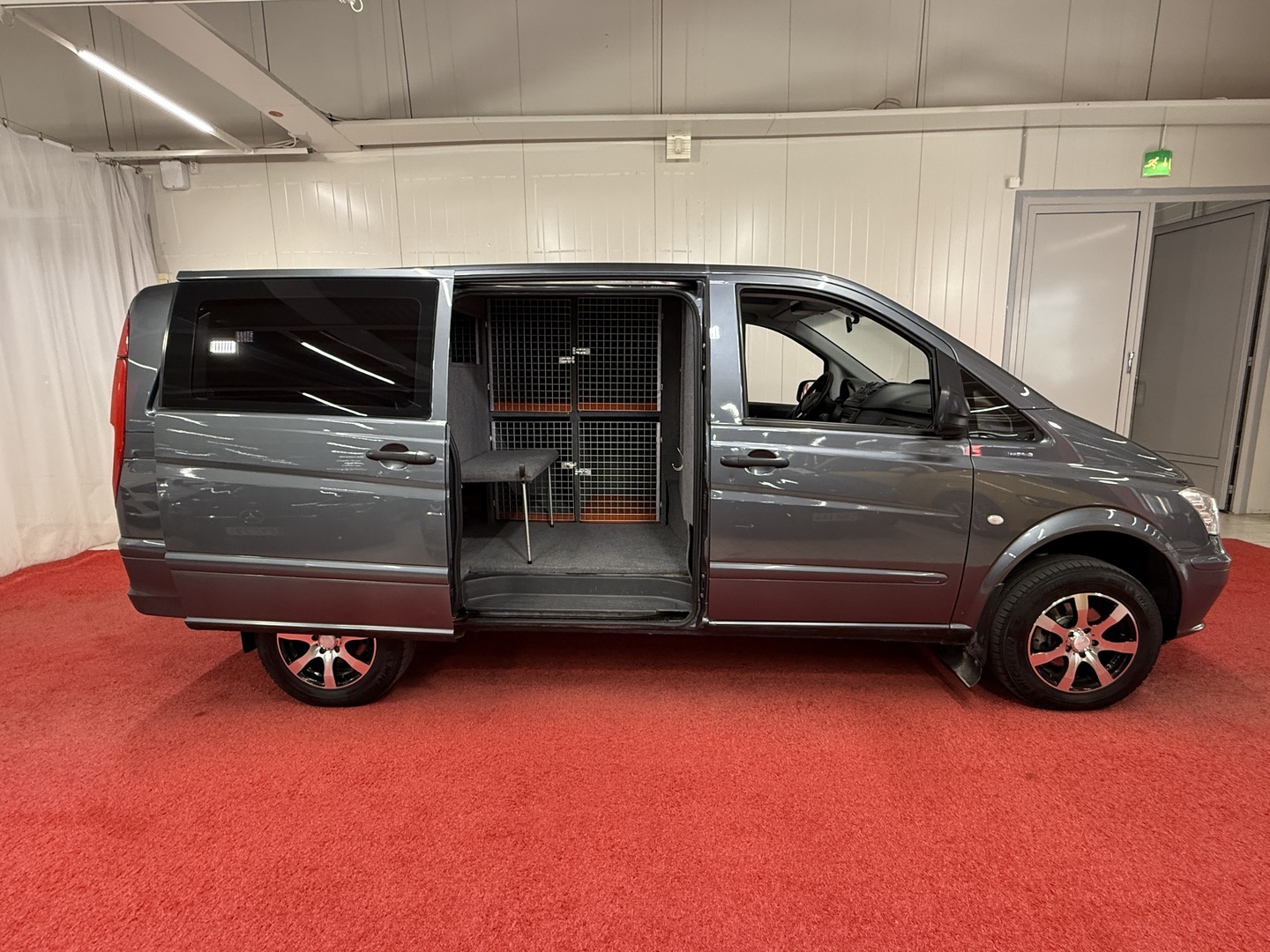 MERCEDES-BENZ Vito 3
