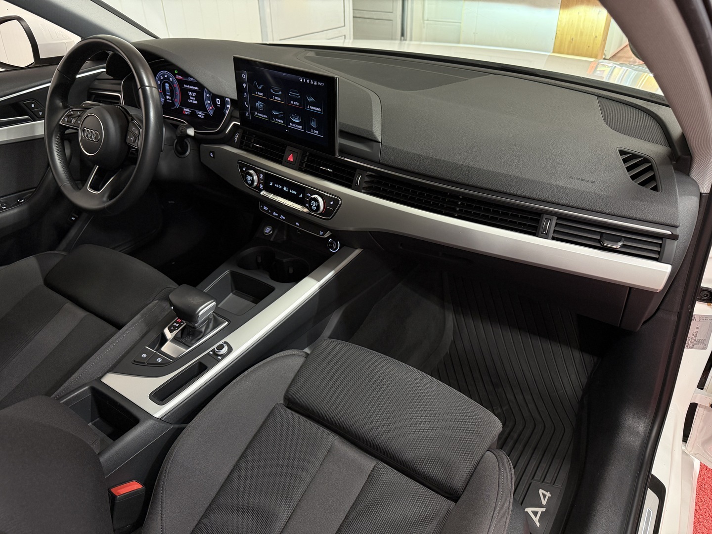 AUDI A4 2020