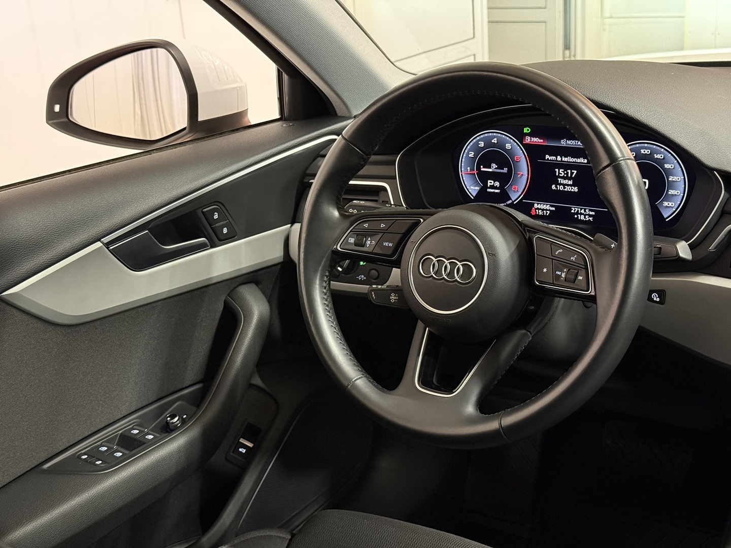 AUDI A4 2020