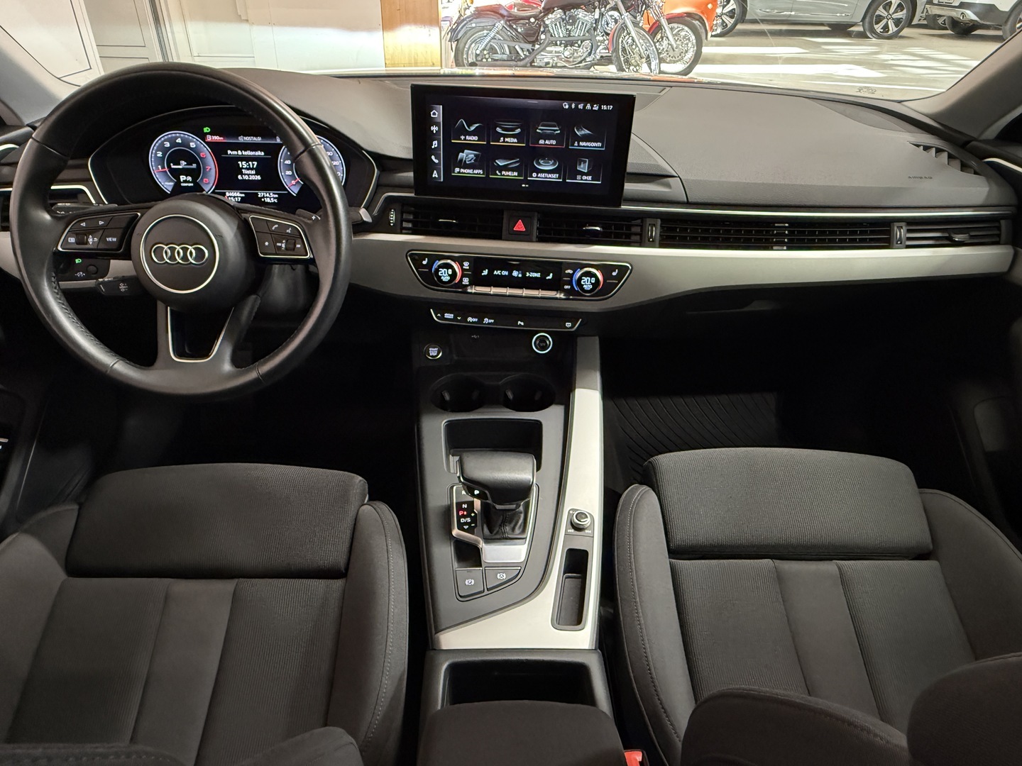 AUDI A4 2020