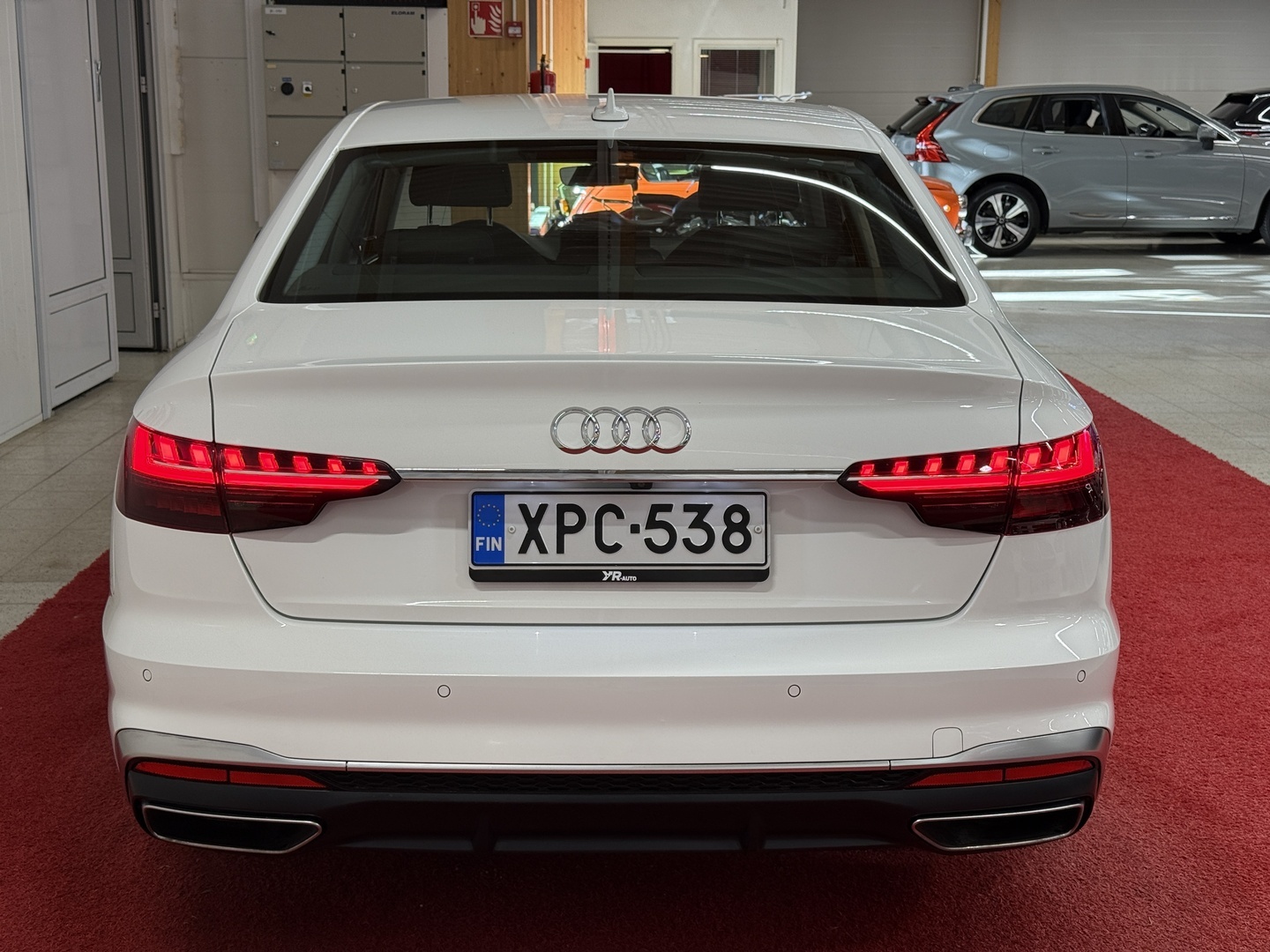 AUDI A4 2020