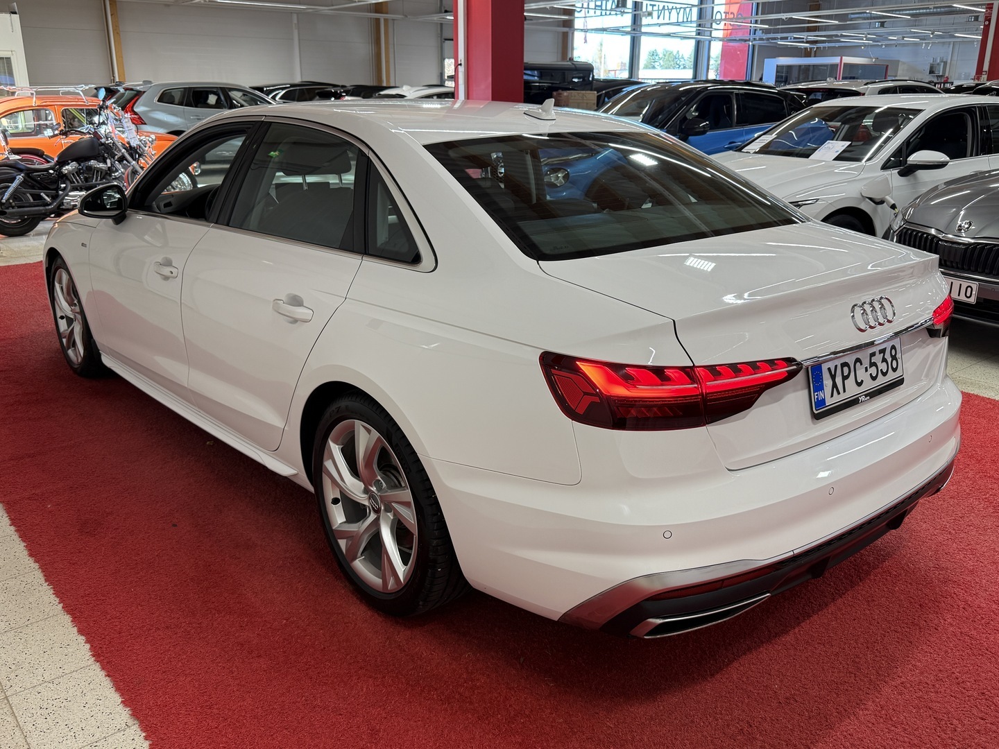AUDI A4 2020