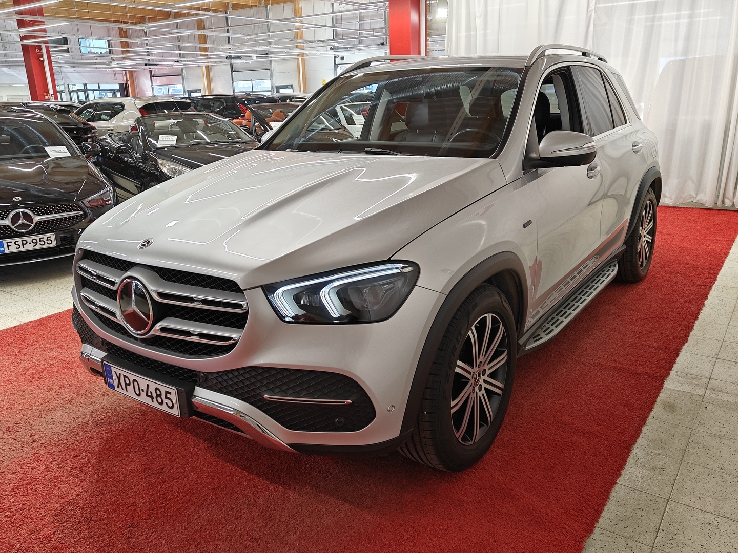 MERCEDES-BENZ GLE 8