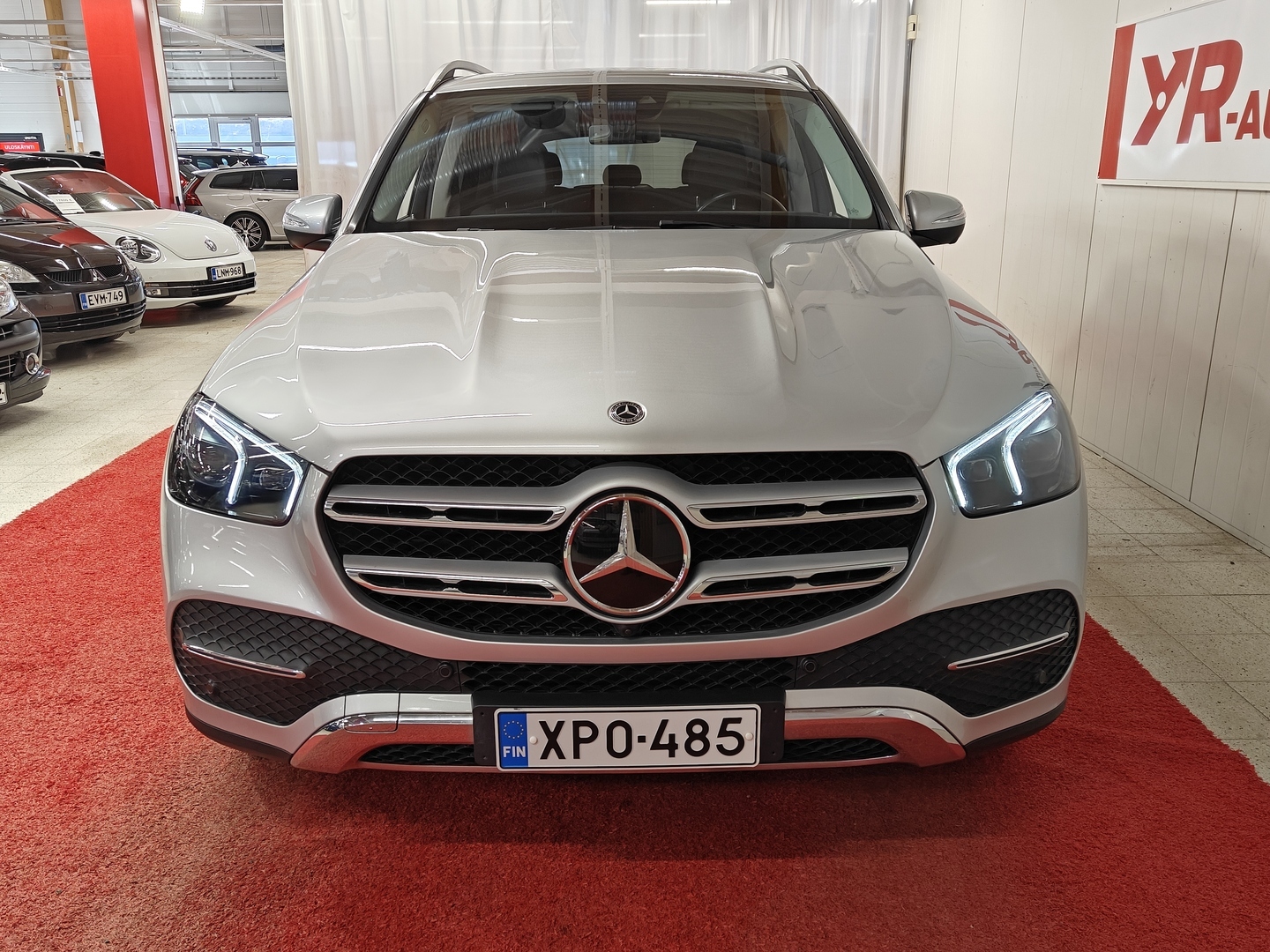 MERCEDES-BENZ GLE 9