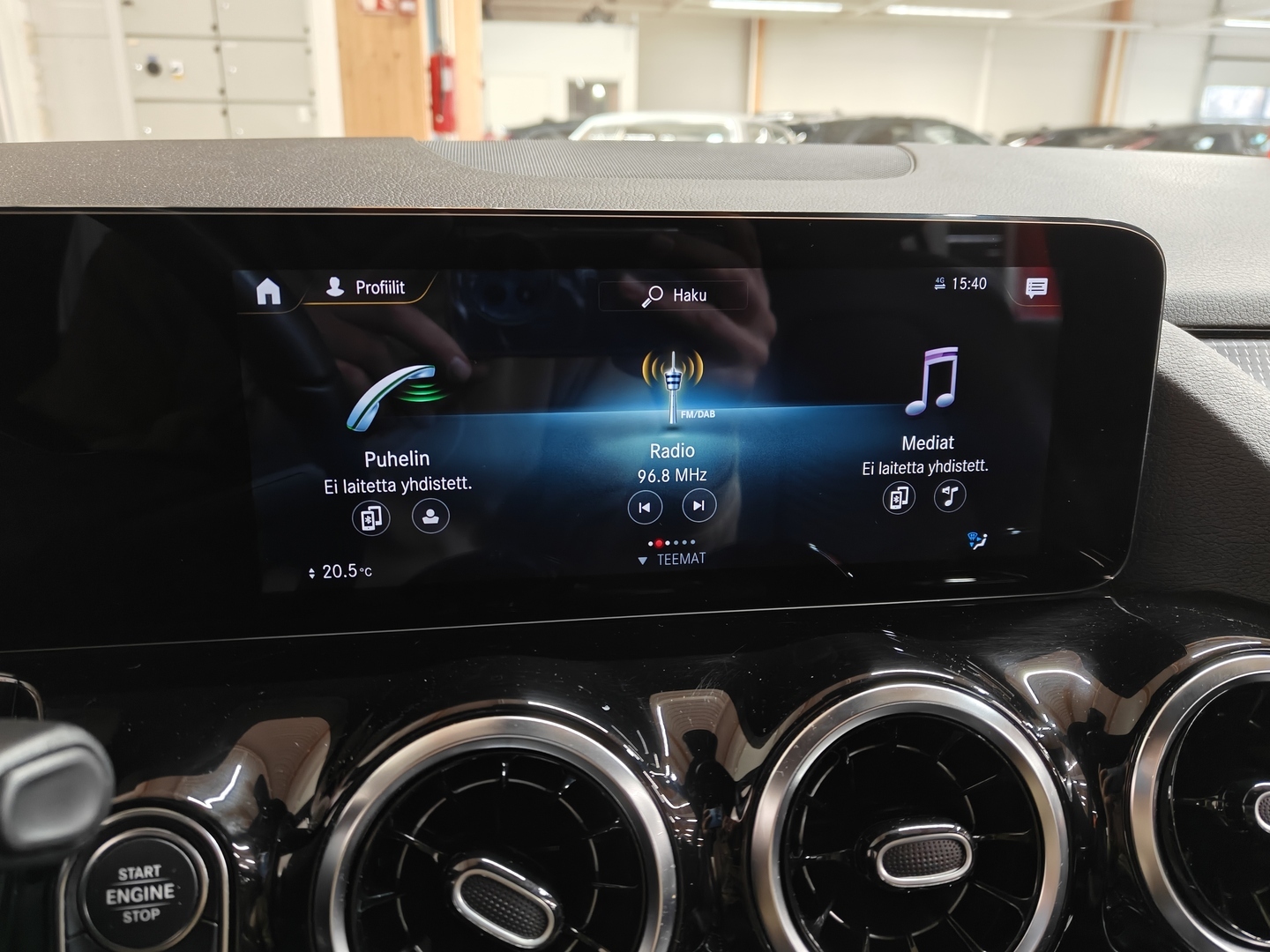 MERCEDES-BENZ GLA 2023