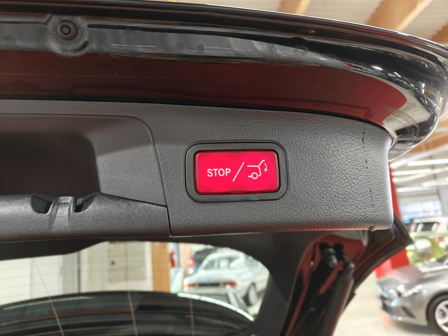 MERCEDES-BENZ GLA 2023