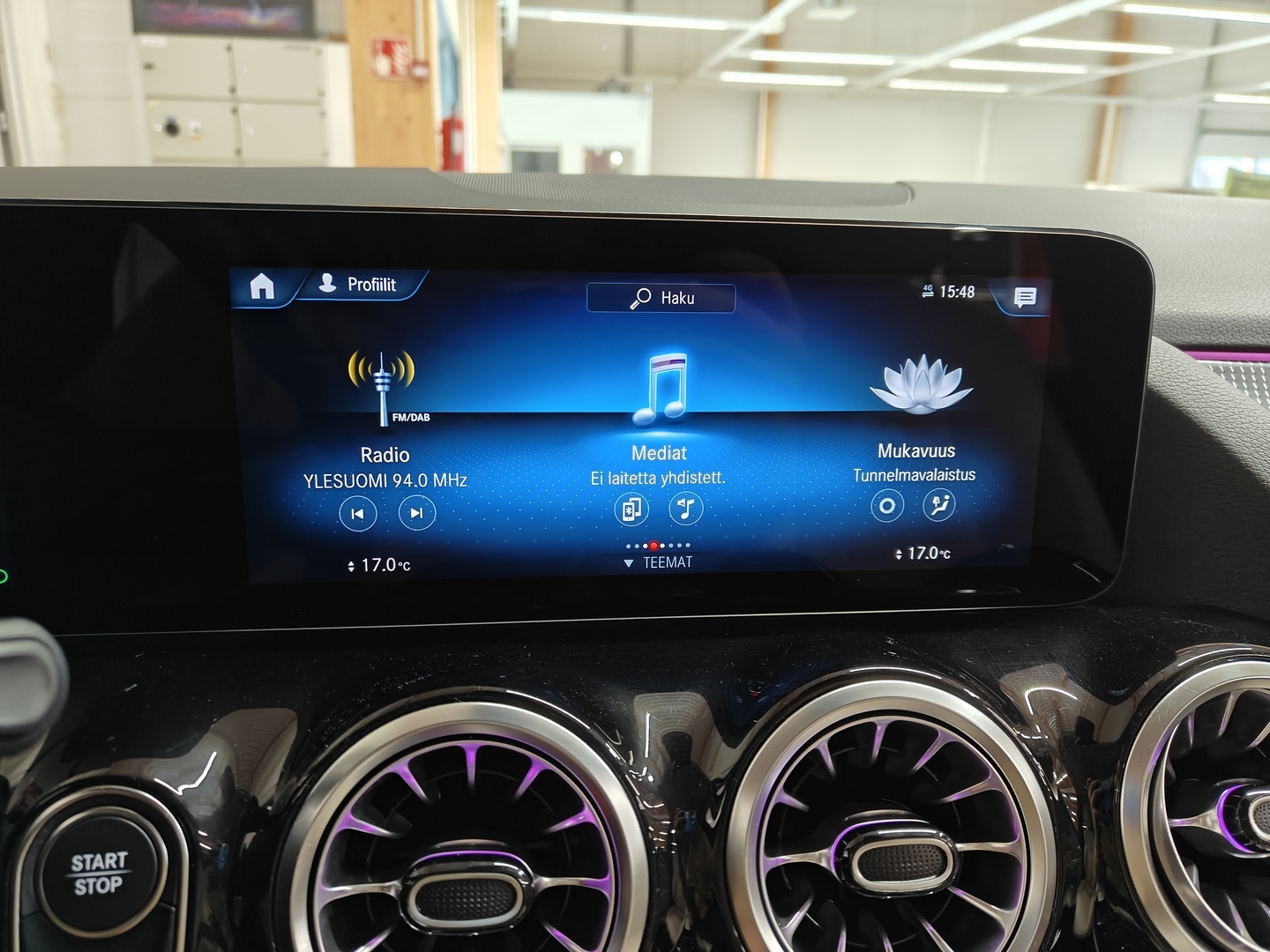 MERCEDES-BENZ EQA 2023