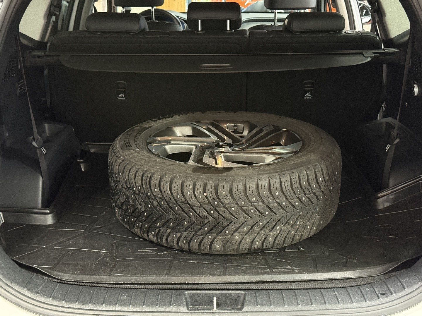 HYUNDAI Santa Fe 26