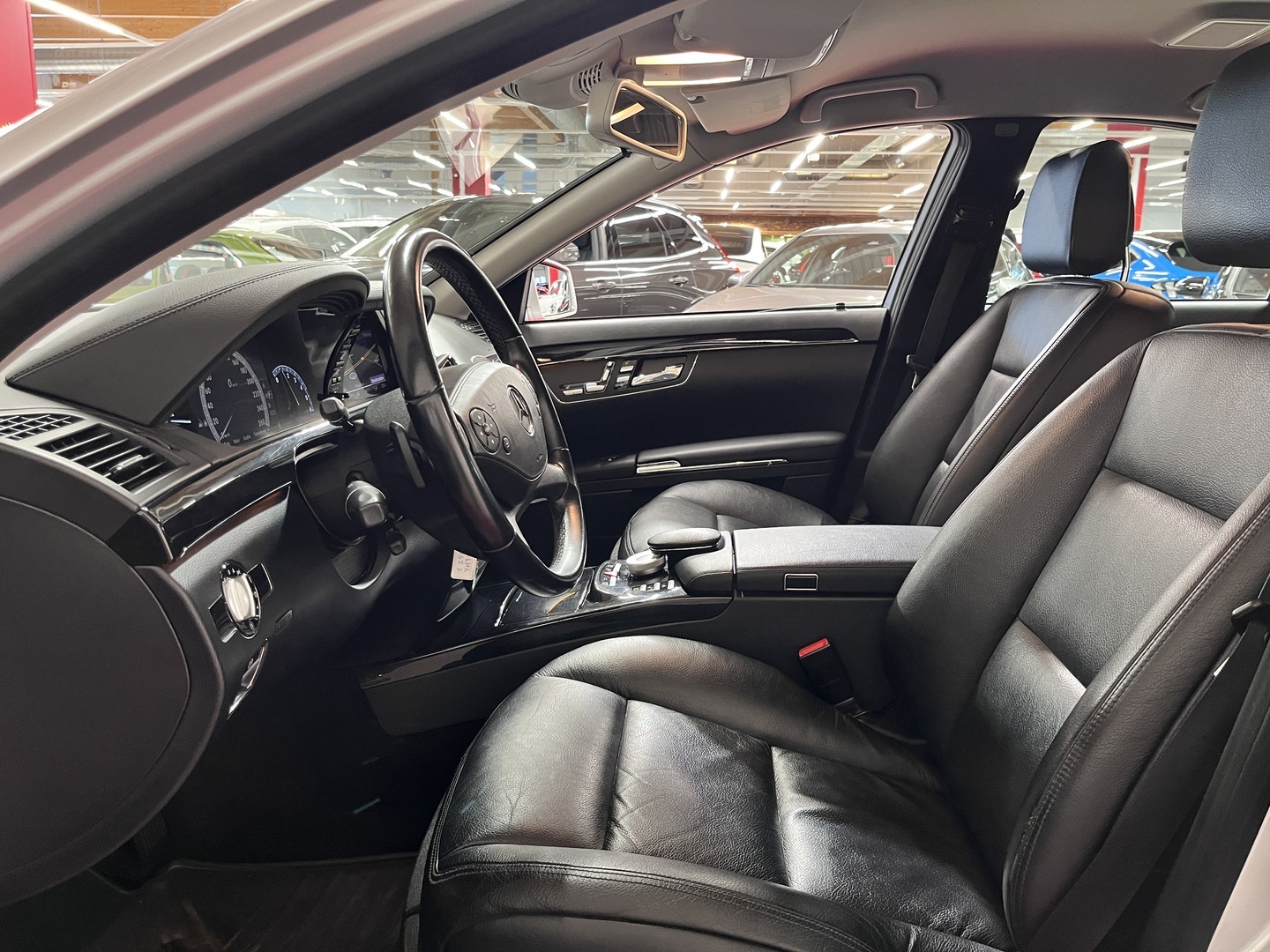 MERCEDES-BENZ S 2013