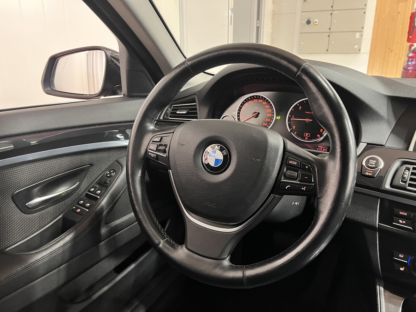 BMW 518 2014
