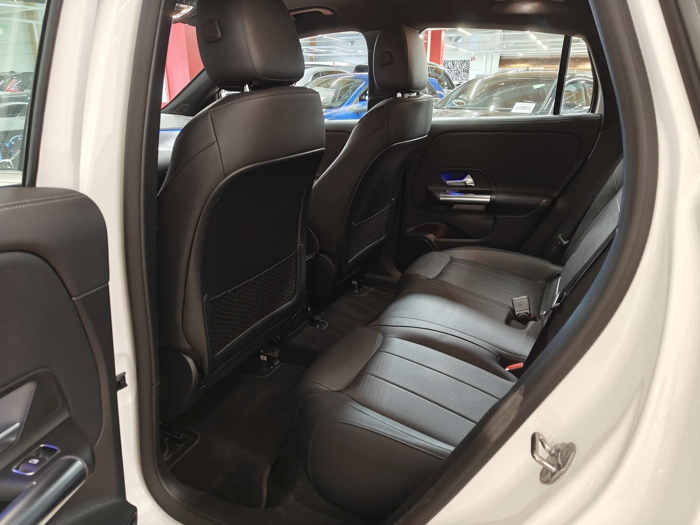 MERCEDES-BENZ EQA 2023