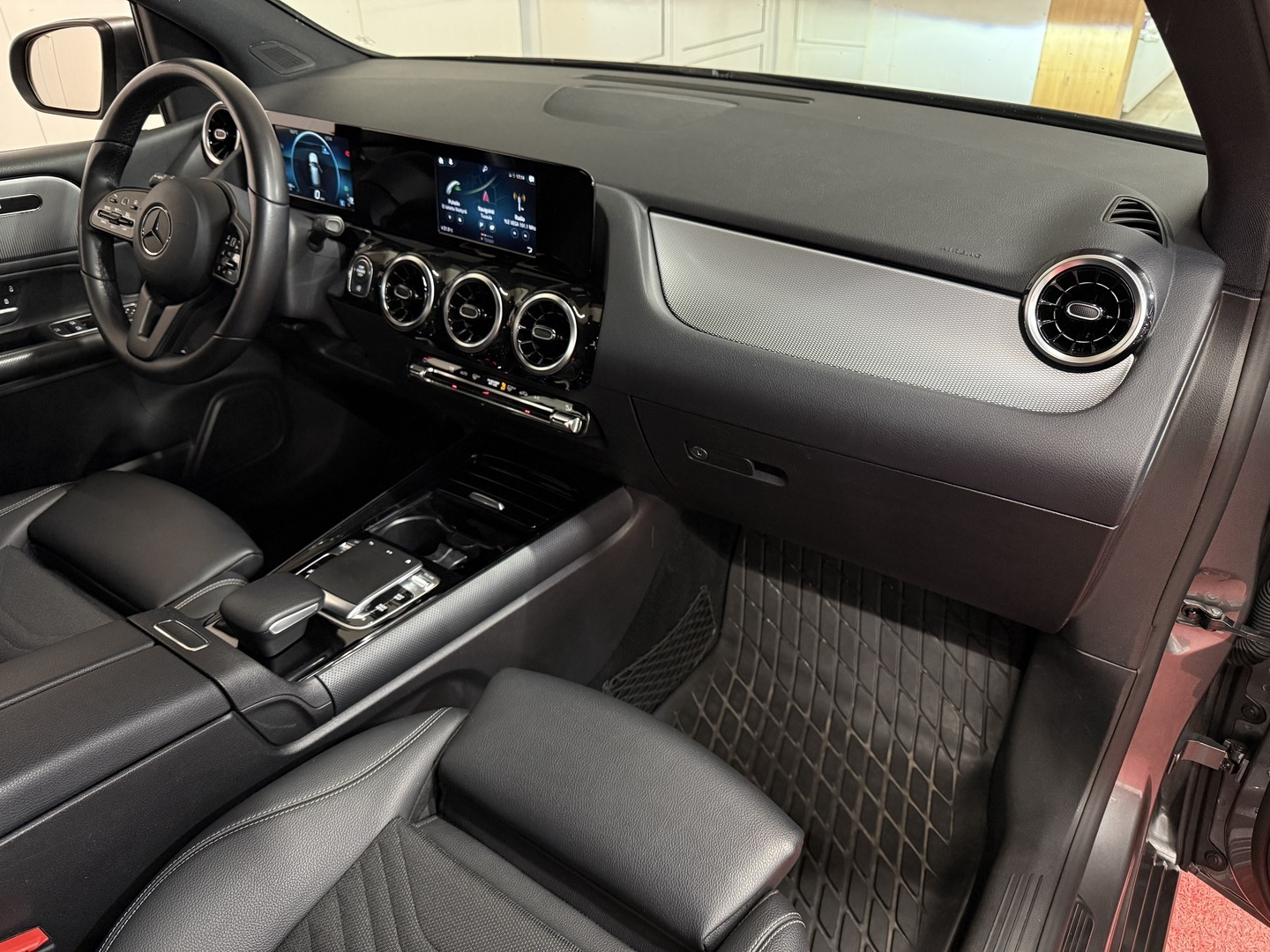 MERCEDES-BENZ B 2019