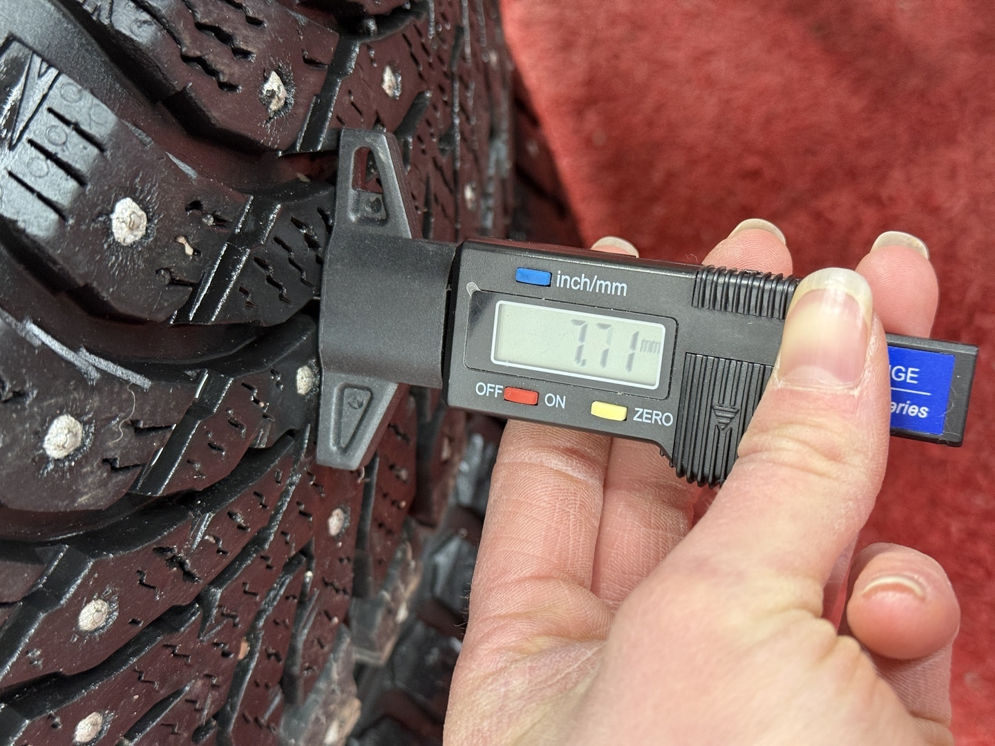 MERCEDES-BENZ B 2019