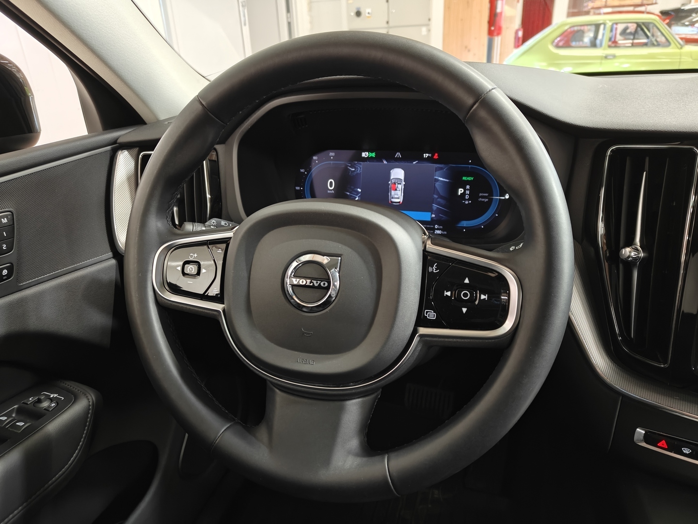 VOLVO XC60 12