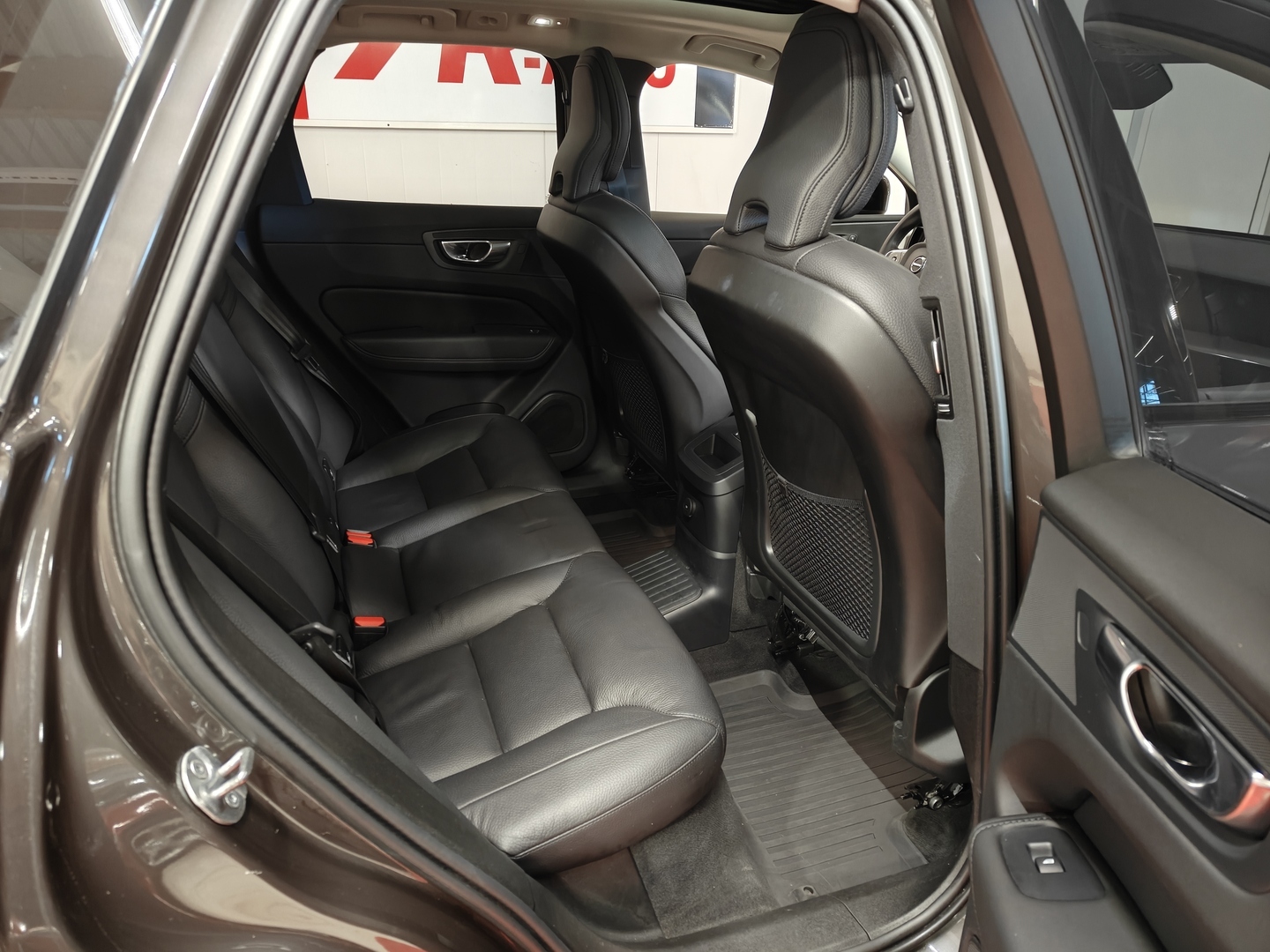 VOLVO XC60 16