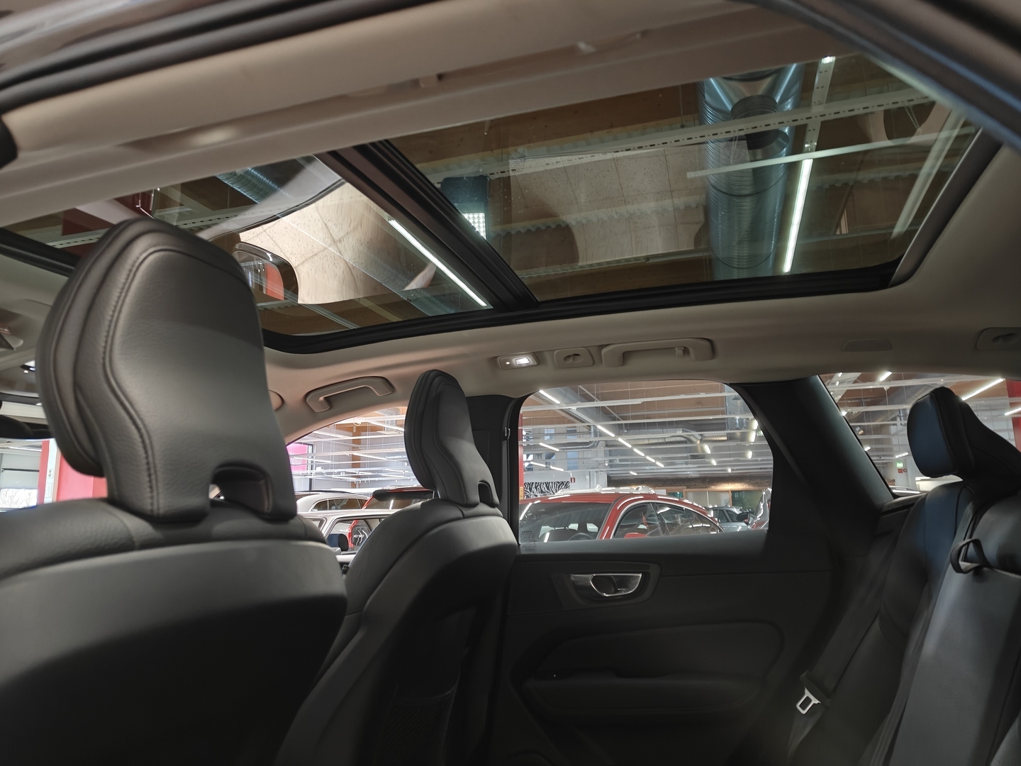 VOLVO XC60 18
