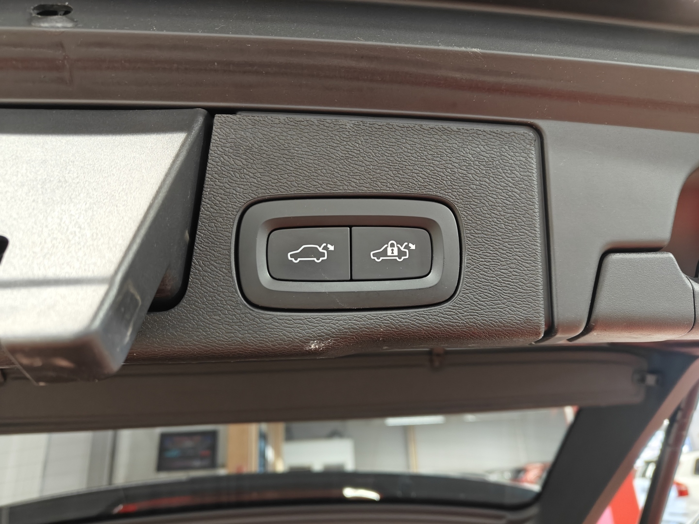 VOLVO XC60 19