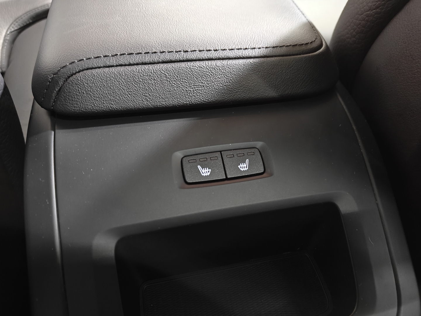 VOLVO XC60 20