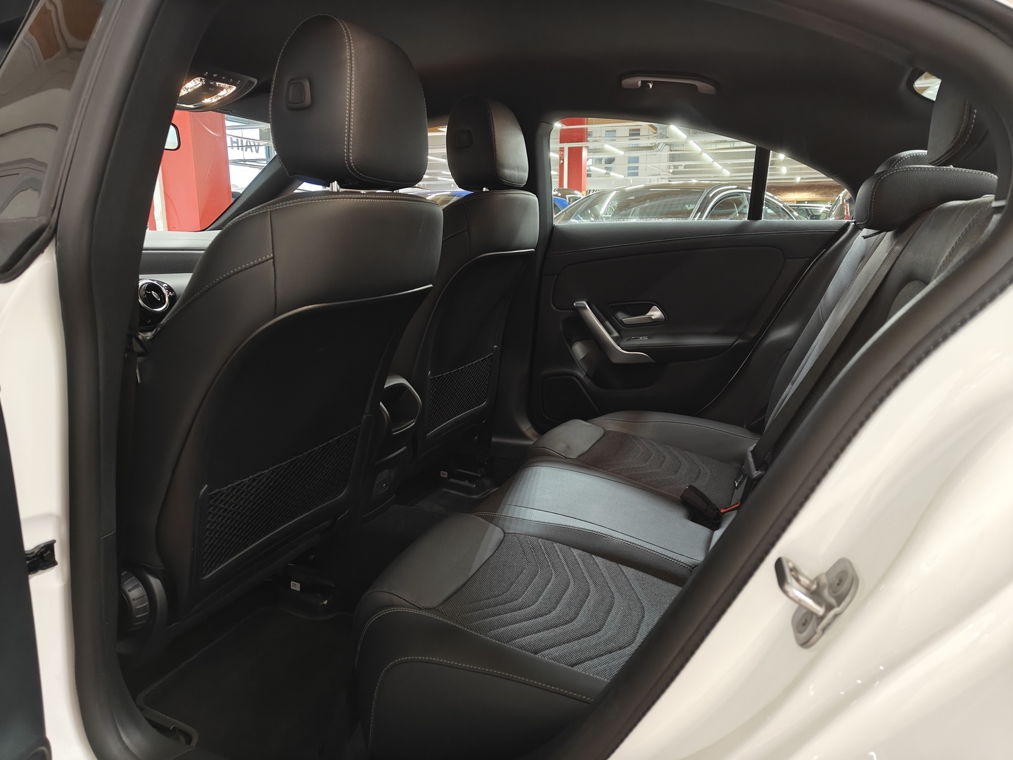 MERCEDES-BENZ CLA 2023