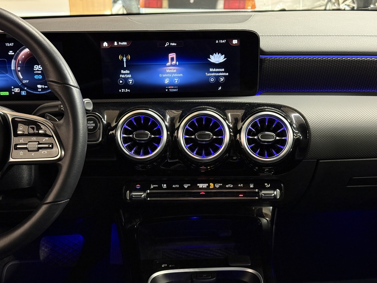 MERCEDES-BENZ CLA 2023