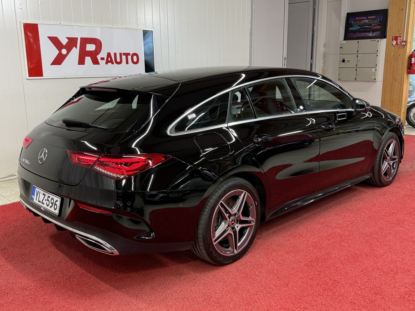 MERCEDES-BENZ CLA 2023