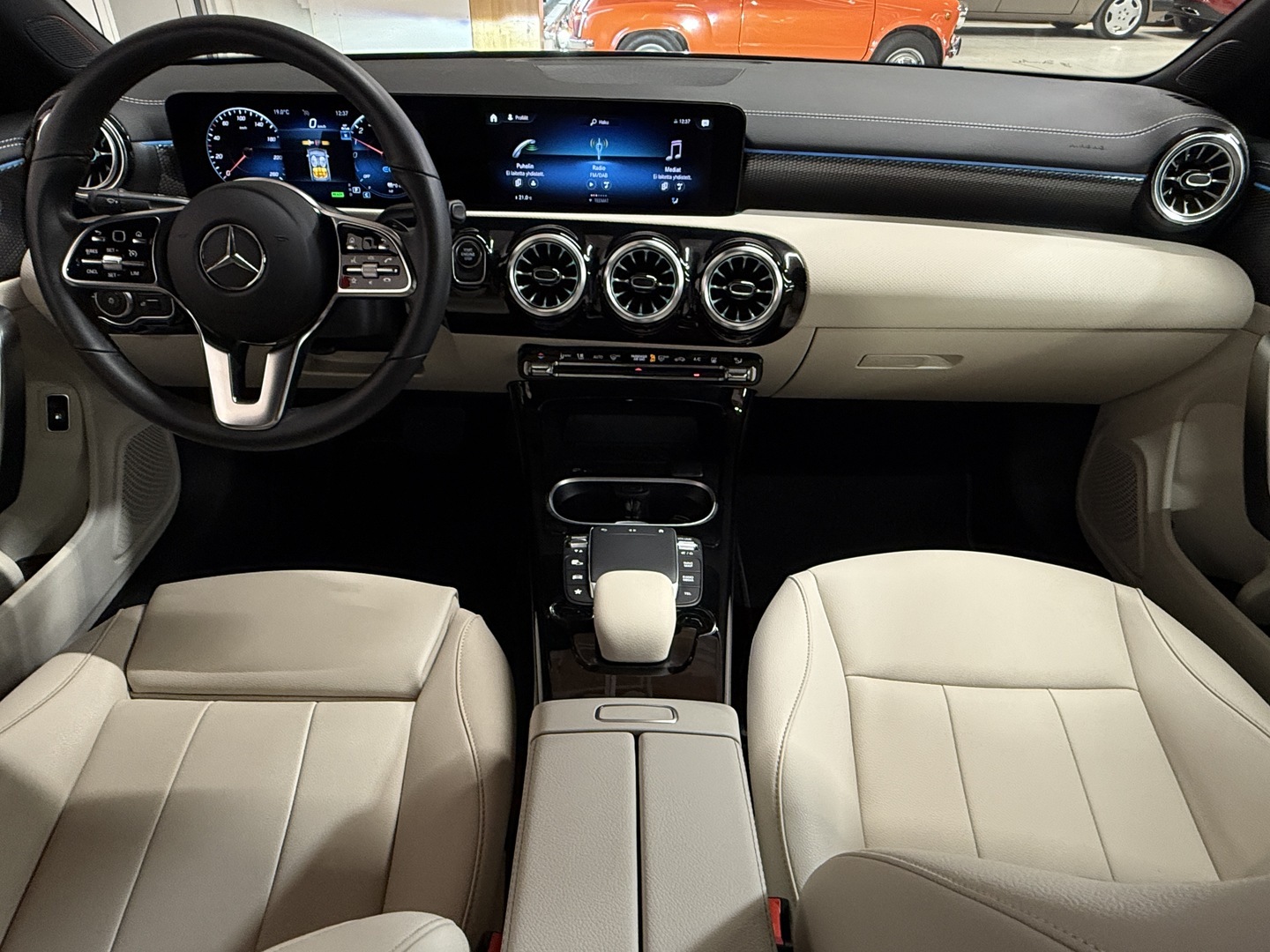 MERCEDES-BENZ CLA 2023