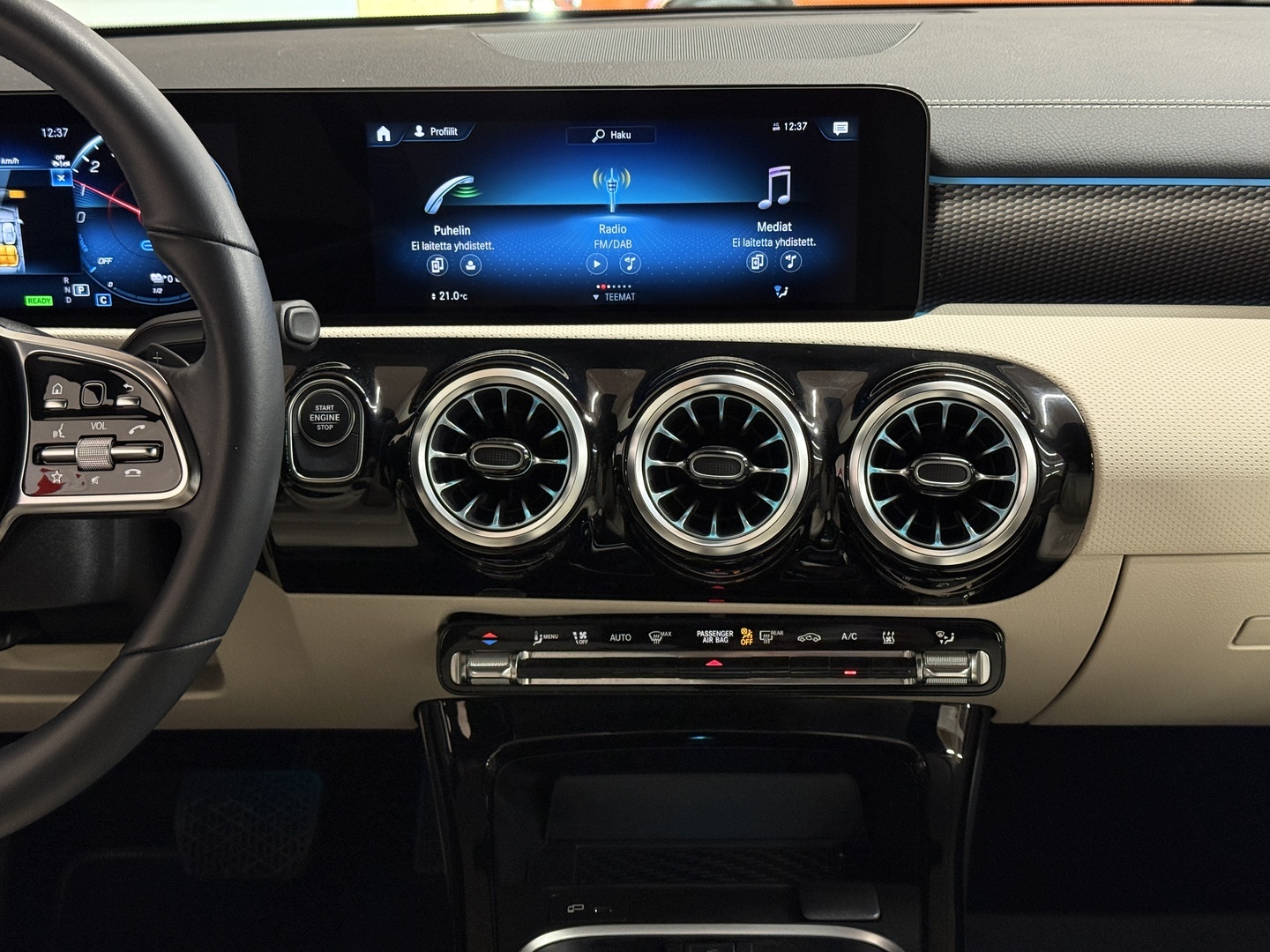 MERCEDES-BENZ CLA 2023